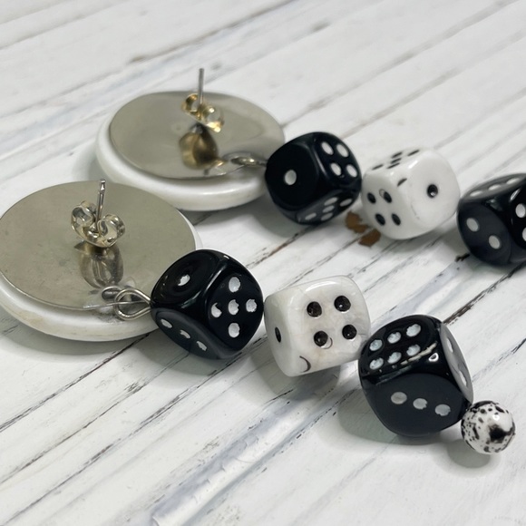 Vintage Earrings Round Dangling Enamel Clock Dice - Picture 4 of 5